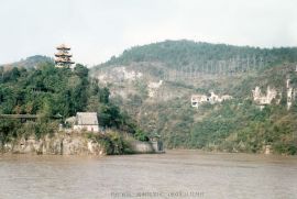 1024px-1993e5b9b4e995bfe6b19f-e5ae9ce6988ce4b889e6b8b8e6b49ee9a38ee699afe58cba_-_panoramio