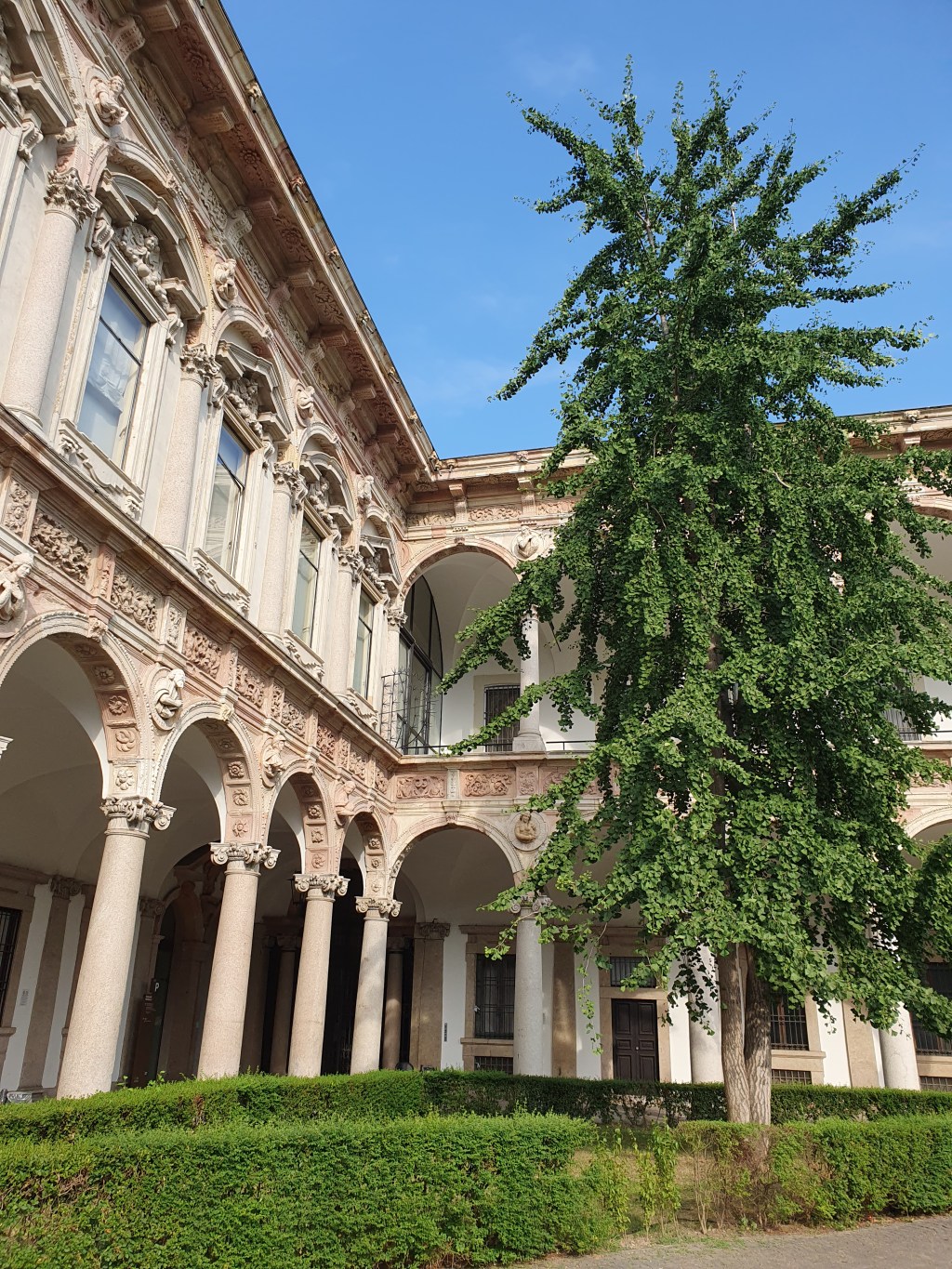 Re-Visualizing ‘the West’ in&nbsp;Milan